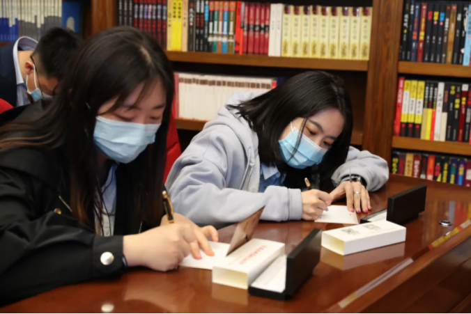 狮子会 - 打造绿色游戏娱乐